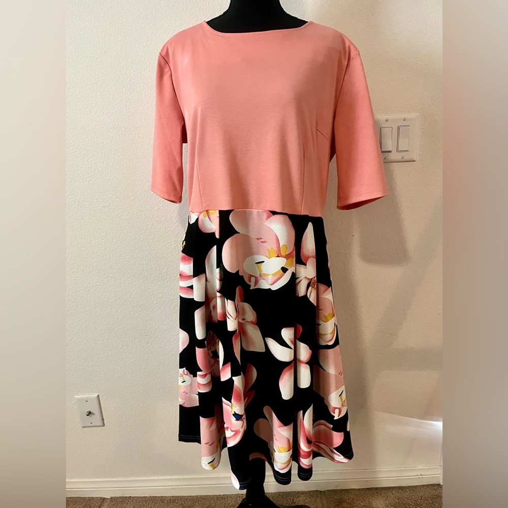 NWT- Peach and floral knee length dress